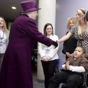 Gewusst? Katie Price hat schon mal die Queen getroffen!