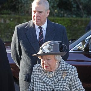 Ex-Prinz Andrew soll Mitarbeiter der Queen angegriffen haben
