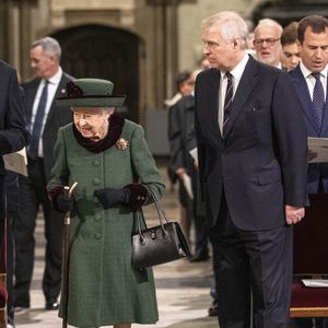 Trotz Skandal: Die Queen hinterließ Prinz Andrew Millionen!