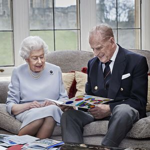 Süßes Foto: Die Queen und Philip feiern 73. Hochzeitstag!