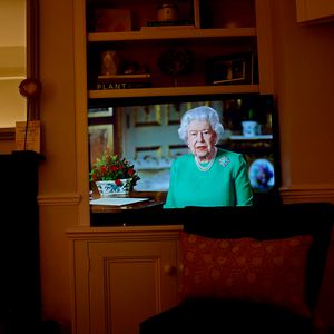 Die Queen trug bei ihrer Ansprache ganz besonderen Schmuck