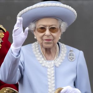 Nach Derby-Absage: So verfolgte die Queen das Pferderennen