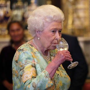 92. B-Day: Queen Elizabeth II. feiert mit Meghan & Harry