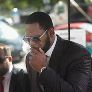 Aus dem Knast? R. Kelly veröffentlicht unerwartet Musikalbum