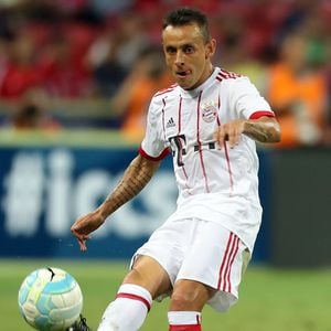 Krasser Halloween-Shitstorm: Bayern-Star geht als Terrorist!