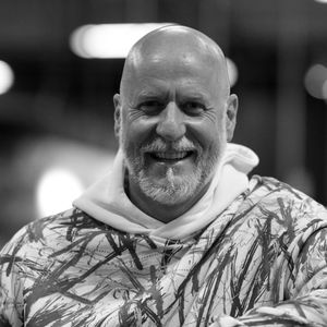 Promis gedenken bei Trauerfeier Rainer Schallers (†53)
