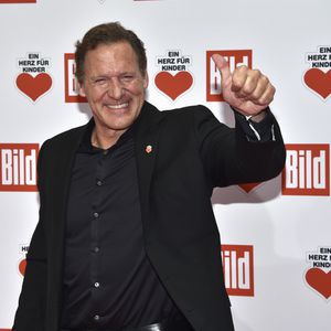 Ralf Möllers Vater erhält zum 90. B-Day Grüße aus Hollywood!