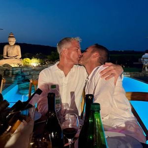 Étienne feiert Ralf Schumachers Geburtstag mit Kussfoto