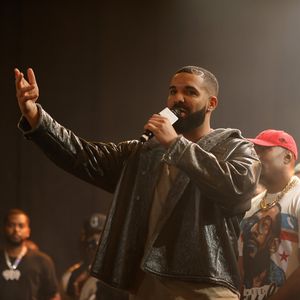 Geldregen in Sydney: Rapper Drake beschenkt weitere Fans