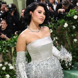 RAYE offen über Alkoholverzicht und neue Lebensdisziplin