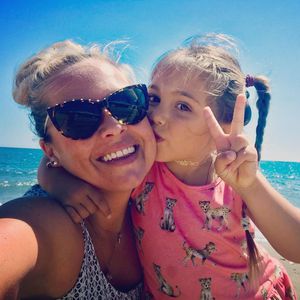 So bleibt Rebecca Kratz auch mit Kind super in Form