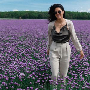 Wow! Rebecca Mir teilt erstes Ganzkörper-Foto nach Geburt