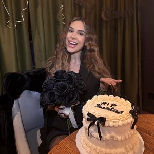 Gök überrascht seine Rebecca Ries mit einer Geburtstagsparty