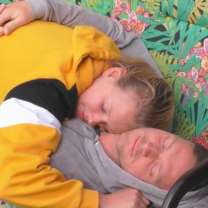 "Big Brother"Frühlingsgefühle: Becci und Philipp kuscheln