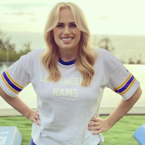 Schöne Aussichten! Rebel Wilson sonnt sich in Unterwäsche