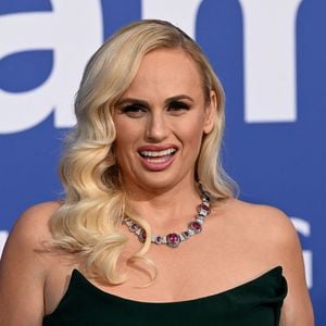 Wegen Verleumdung angeklagt: Rebel Wilson wehrt sich dagegen