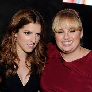 Rebel Wilson: Dreh-Reunion mit "Pitch Perfect"-Crew!