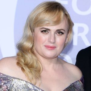 Rebel Wilson kam erst durch Selbstbefriedigung zum Orgasmus