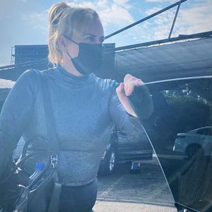 Rebel Wilson macht das Gym mit Kardashian-Trainer unsicher!