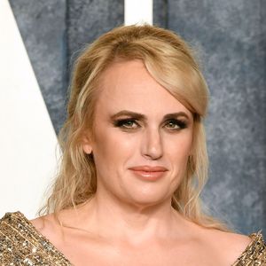 Rebel Wilson beantragt die Abweisung von Verleumdungsklage
