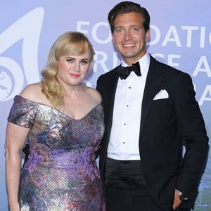 Autsch! Rebel Wilson soll Jacob per SMS abserviert haben