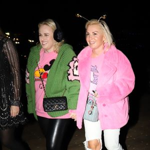 Nach Geburt: Rebel Wilson erstmals mit Freundin gesichtet