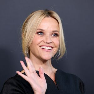 Bald offiziell? Reese Witherspoon und Oliver halten Händchen