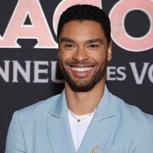 Regé-Jean Page lehnte 43.000 Euro pro "Bridgerton"-Folge ab