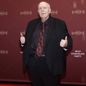 Nach Magen-OP: So viel hat Reiner Calmund schon abgenommen