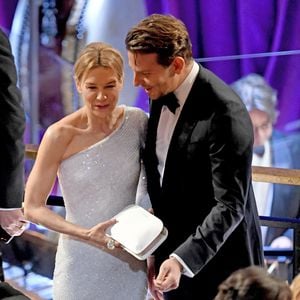 Süße Reunion: Renée Zellweger plaudert mit Ex Bradley Cooper