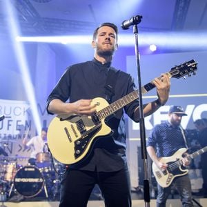 Revolverheld & toller Papa: Wie schafft Johannes Strate das?
