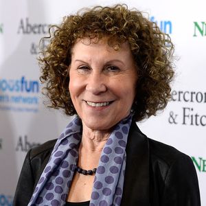 Rhea Perlman, Schauspielerin