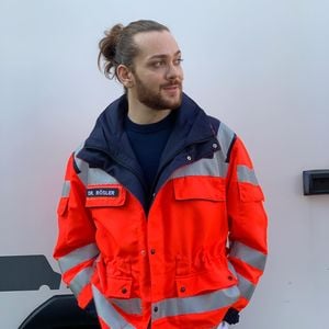 Schauspieldebüt im TV: Riccardo Simonetti spielt einen Arzt!