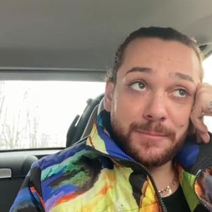 Im eigenen Auto: Riccardo Simonetti hat sich eingekotet