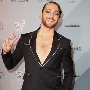 Promis feiern Riccardo Simonetti für seine Fäkalien-Beichte