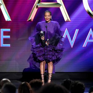 "Pon de Replay" feiert 15. Jubiläum: So dankt Rihanna Fans!