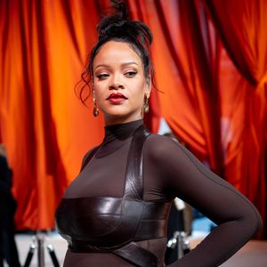 Ein Fremder machte Sängerin Rihanna einen Heiratsantrag!