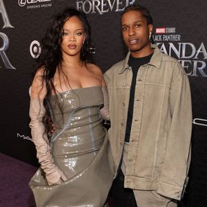 "BFFs mit Baby": So rocken Rihanna und A$AP die Elternschaft