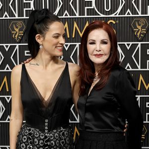 Nach Streit: Wie verstehen sich Priscilla Presley und Riley?