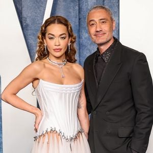 So süß gratuliert Rita Ora ihrem Mann Taika zum Geburtstag