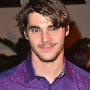 "Breaking Bad"-Star RJ Mitte verstirbt mit nur 34 Jahren