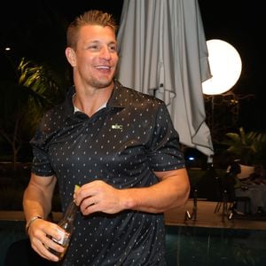 Rob Gronkowski schwärmt von Taylors und Travis' XXL-Hochzeit