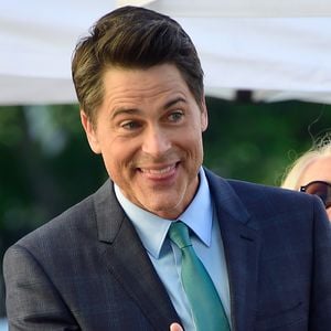 Instagram-Fail? Rob Lowe zeigt Rosamund Pikes Baby
