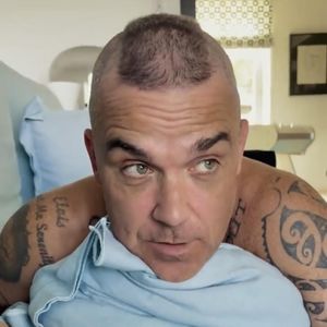 Fans in Sorge: Robbie Williams ringt mit inneren Dämonen