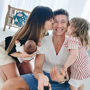 Überglücklich: Kicker Robert Lewandowski zeigt seine Familie