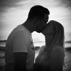Nach "Hochzeit auf ersten Blick"-Scheidung: Robert in love!
