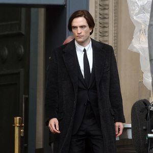Bilder vom Set: So sieht Robert Pattinson als Batman aus!