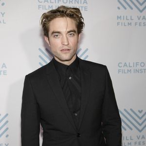 "Emo": Twitter-User lachen über Rob Pattinson als Batman