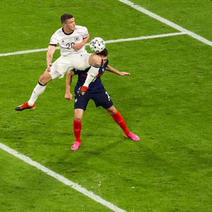 Während VfB-Krise: WM-Sieger Benjamin Pavard nun getrennt!