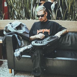 Newcomer wirft Star-DJ Robin Schulz Song-Diebstahl vor!